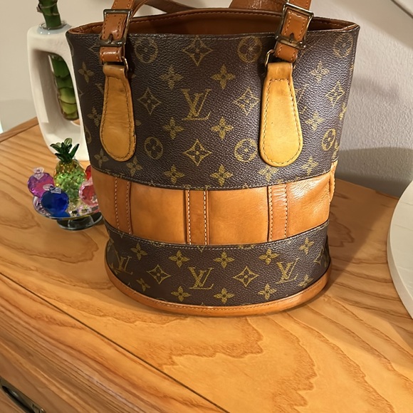 Louis Vuitton Rare Vintage Bucket Bag PM 100% Authentic - Picture 2 of 12